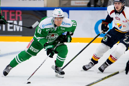 Rögles Viktor Lindgren och Djurgårdens Emil Lundberg