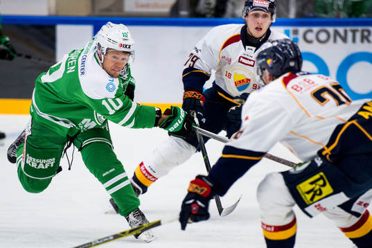 Rögles Viktor Lindgren och Djurgårdens Emil Lundberg