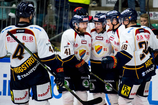 Djurgårdens Matt Anderson (m) jublar