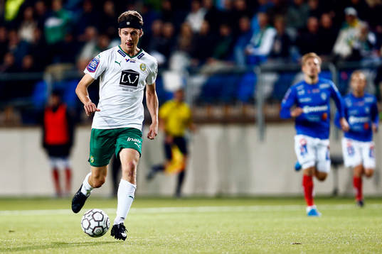 Hammarbys Jakob Orlov har friläge