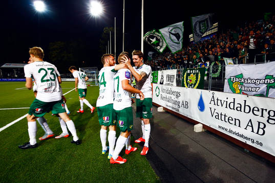 Hammarbys Mats Solheim jublar
