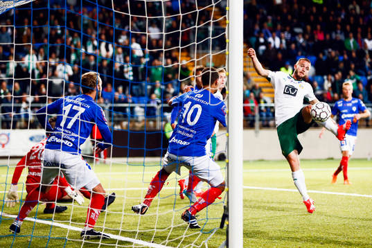 Hammarbys Mats Solheim gör 0-1