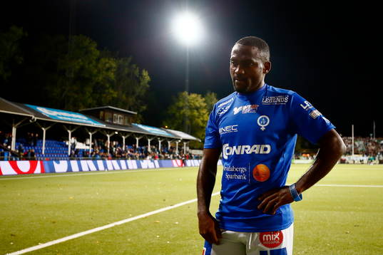 Åtvidabergs John Owoeri deppar