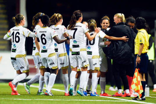 Rosengårds Natasa Andonova jublar