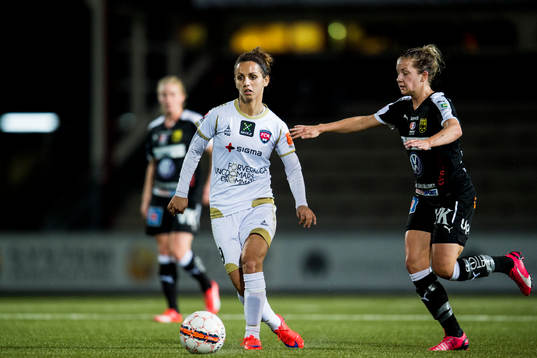 Rosengårds Natasa Andonova och Umeås Selina Henriksson