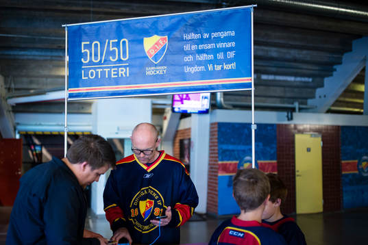 Supportar köper 50/50 lotter