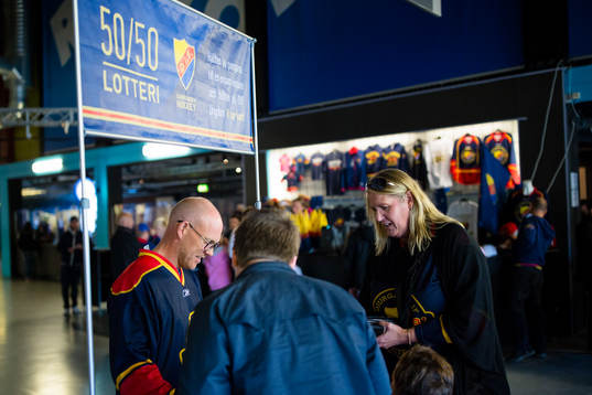 Supportar köper 50/50 lotter