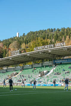 Sundsvall värmer upp, med södra berget i bakgrunden innan