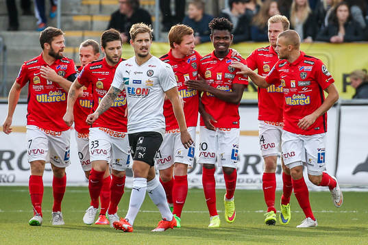 Örebros Daniel Björnqvist deppar samtidigt som