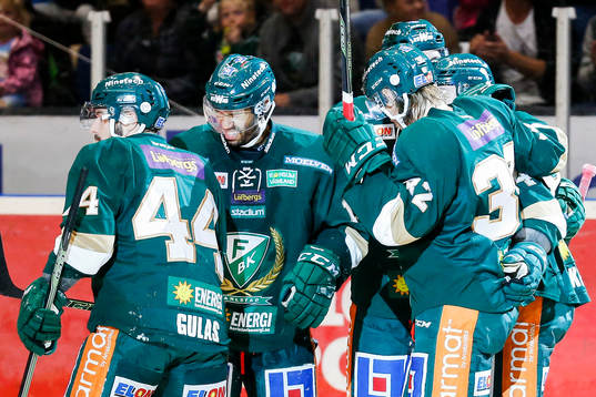 Färjestads spelare jublar