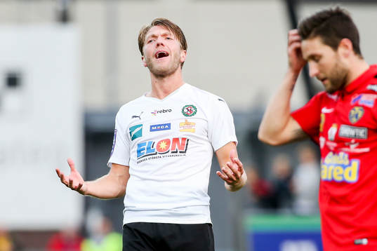 Örebros Martin Broberg deppar