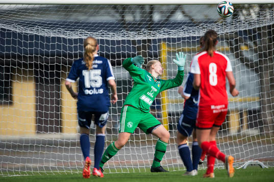 FC Hessleholms målvakt Nellie Kjellsson i kvalmatchen till