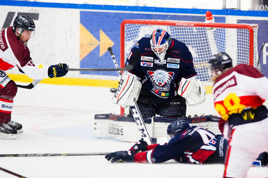 s Filip Sandberg och Anton Bengtsson  (h) oroar Linköpings