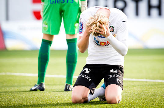 Örebros Karl Holmberg deppar