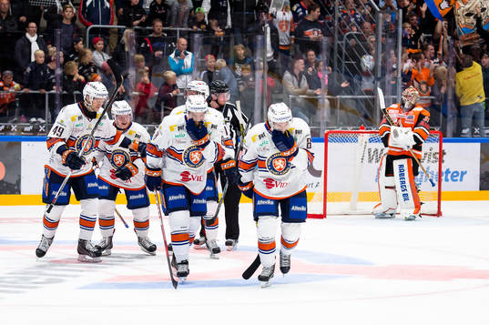 Växjös Tuomas Kiiskinen har gjort 4-1 till Växjö och
