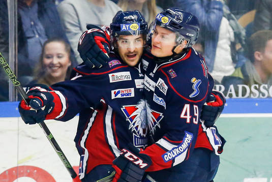 Linköpings Garret Roe jublar med Rhett Rakhshani