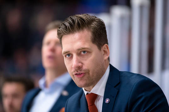 Växjös tränare Sam Hallam