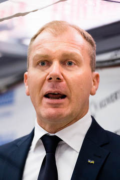 s tränare Johan Lindbom