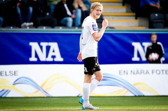 Örebros Karl Holmberg deppar