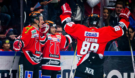 Örebros Greg Squires jublar
