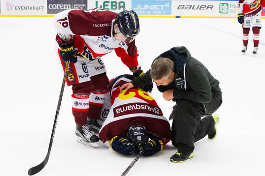 s Kevin Stenlund på isen