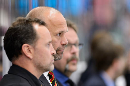 Brynäs tränare Thomas Berglund och assisterande tränare