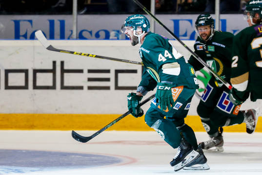 Färjestads Milan Gulas jublar