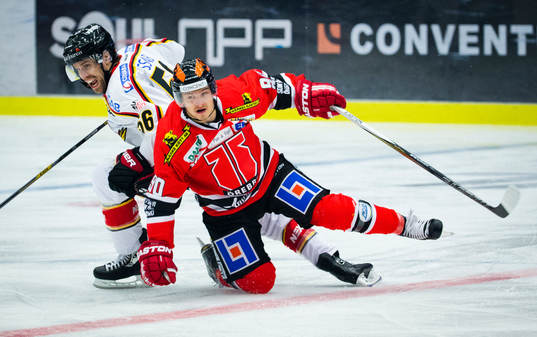 Luleås Jonathan Sigalet och Örebros Libor Hudacek