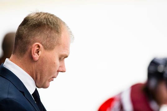 s tränare Johan Lindbom