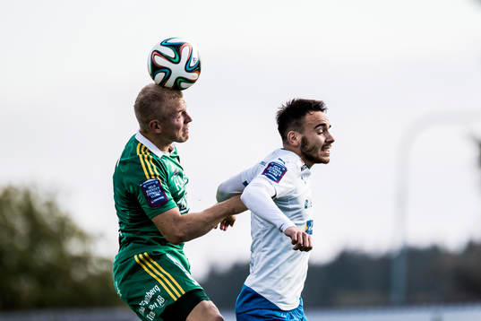 Ljungskiles Petter Björlund i nickduell med Värnamos