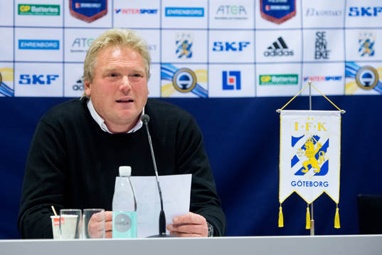IFK Göteborgs tränare Jörgen Lennartsson på en