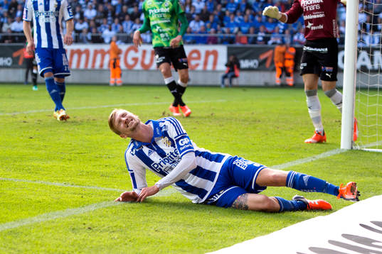 IFK Göteborgs Sebastian Eriksson deppar