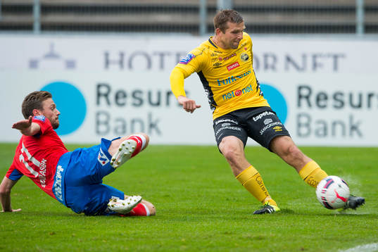 Elfsborgs Anders Svensson och Helsingborgs Arnór Smárason