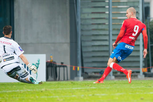 Helsingborgs Robin Simovic ordnar 2-1