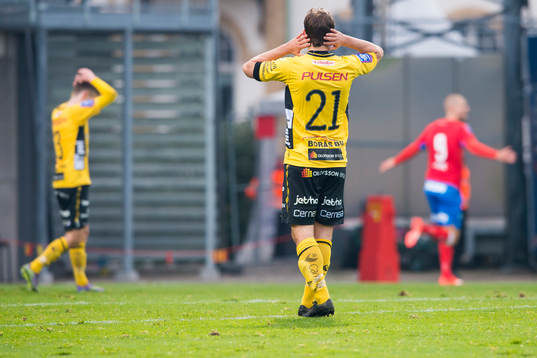 Elfsborgs Henning Hauger (närmast) och Adam Lundqvist