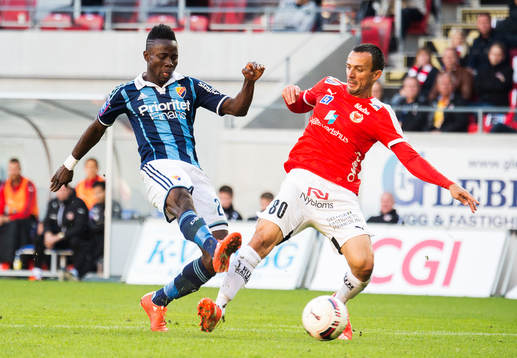 Kalmars Nenad Djordjevic och Djurgårdens Sam Johnson