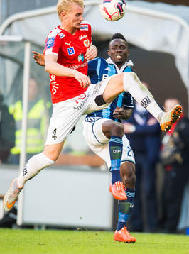 Kalmars Ludvig Öhman och Djurgårdens Sam Johnson