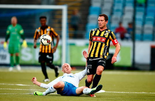 Norrköpings Daniel Sjölund och Häckens Martin Ericsson