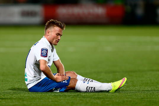 Norrköpings Nicklas Bärkroth har ont