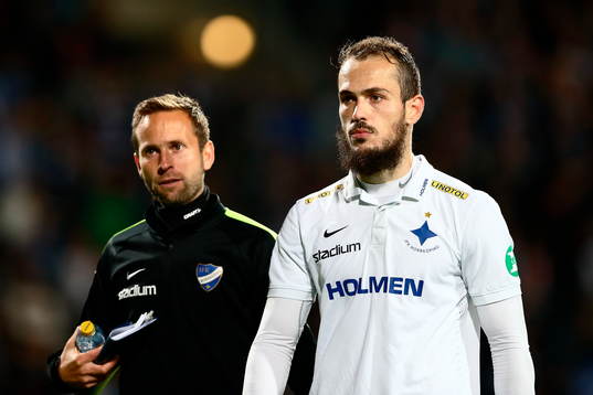 Norrköpings Emir Kujovic (och Mathias Florén) som trots