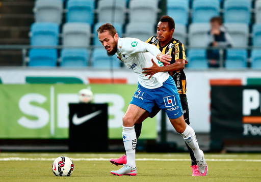 Norrköpings Emir Kujovic och Häckens Nasiru Mohammed