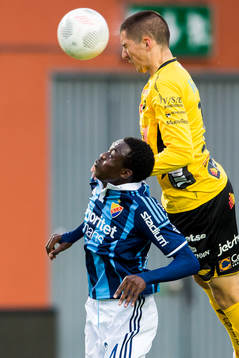 Kamp mellan Elfsborgs Ibrahim Dresevic och Djurgårdens