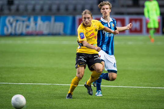 Elfsborgs Anton Andreasson och Djurgårdens Samuel Holm