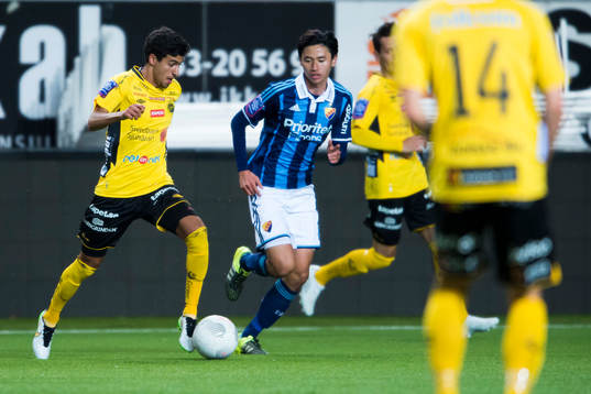 Elfsborgs Rami Kaib och Djurgårdens Seon-Min Moon