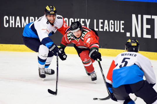 Ingolstadts Stephan Kronthaler och Frölundas Ryan Lasch