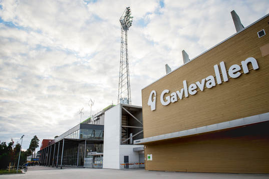 Gavlerinken Arena och Gavlevallen vägg i vägg före