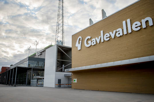 Gavlerinken Arena och Gavlevallen vägg i vägg före