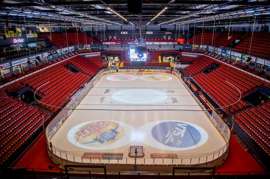Översiktsbild inne på Gavlerinken Arena före