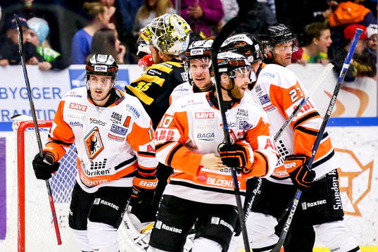 Karlskronas Joel Kellman och Jesper Olofsson jublar