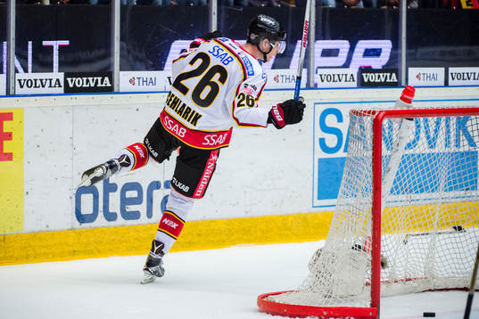Luleås Peter Cehlarik jublar